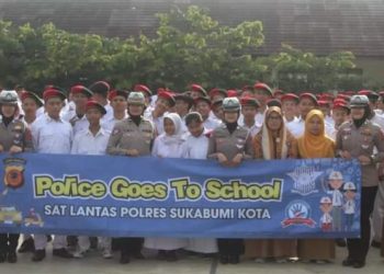 Polres Sukabumi Kota Gelar Program Police Goes To School Di SMKN 1 Kota Sukabumi