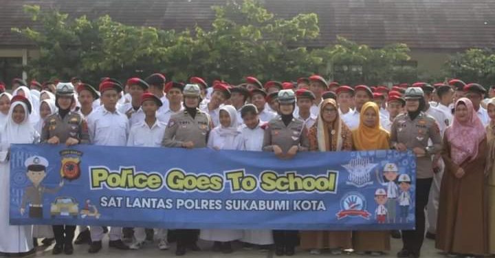 Polres Sukabumi Kota Gelar Program Police Goes To School Di SMKN 1 Kota Sukabumi