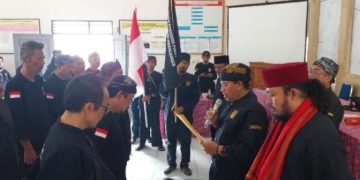 Lantik pengurus DPC Paguyuban Jampang Tandang Makalangan Surade, ini Pesan Ketum DPP Hendra Permana