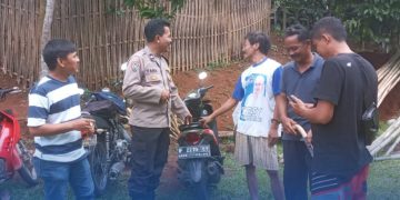 Wujudkan Kedekatan Dengan Warga, Bhabinkamtibmas Polsek Lembursitu Sambangi Warga Binaan
