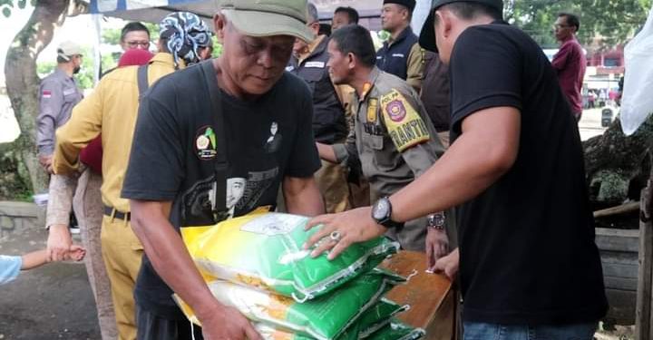 Operasi Pasar Beras SPHP Di Cibadak, Wabup Apresiasi Tatakelola Layanan Konsumen
