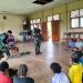 Satgas Yonif 310/KK Ajarkan Penanganan Gigitan Ular Pada Anak-Anak Papua