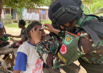 Sadar Akan Pentingnya Kesehatan Warga, Satgas Yonif 310/KK Lakukan Rapid Diagnostic Test (RDP) Malaria Bagi Masyarakat Perbatasan