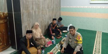 Bhabinkamtibmas Polsek Lembursitu Hadiri Isra Mi’raj Nabi Muhamad SAW
