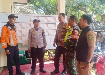 Sinergitas TNI POLRI Dialogis Bersama Warga Masyarakat