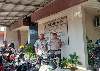 Pengamanan Gereja Rutin Polsek Lembursitu Untuk Berikan Rasa Aman Dan Nyaman Bagi Jemaat