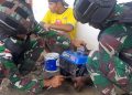 Tak Ada Pasokan Listrik, Satgas Yonif 310/KK Perbaiki Genset SMPN 2 Web