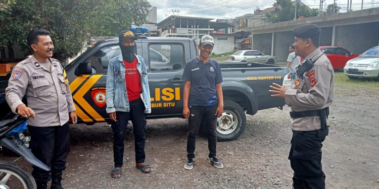 Anggota Polsek Lembursitu Himbau Juru Parkir Wisata Selalu Waspada Kriminal