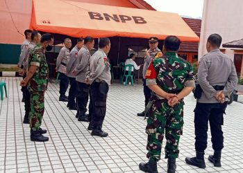 Kapolsek Lembursitu Laksanakan Apel Pengamanan Gedung PPK Kecamatan Lembursitu Pemilu 2024