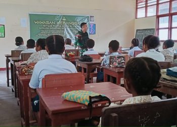 Tumbuhkan Rasa Bangga Terhadap NKRI, Satgas Yonif 310/KK Berikan Wawasan Kebangsaan Untuk Pelajar Di Perbatasan