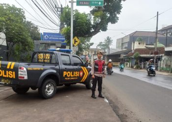 Berikan Pelayanan Prima Anggota Polsek Lembursitu Rutin Gatur Pagi