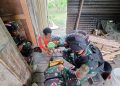 Demi Kesehatan Warga, Satgas Yonif 310/KK Lakukan Pengobatan Keliling Di Pedalaman Papua