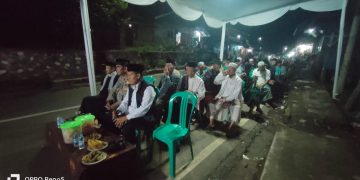 Ciptakan Suasana Aman dan Damai, Bhabinkamtibmas Hadiri Peringatan Isra Mi’raj