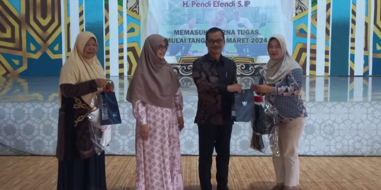 Camat Warungkiara Hari Ini Resmi Purna Tugas