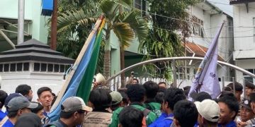 Aksi Unjuk Rasa, Mahasiswa UMMI Tuntut Persoalan Harga Beras Kian Tinggi