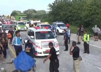 Rombongan Satgas Partai Hanura Mengalami Kecelakaan Di Tol Ngawi