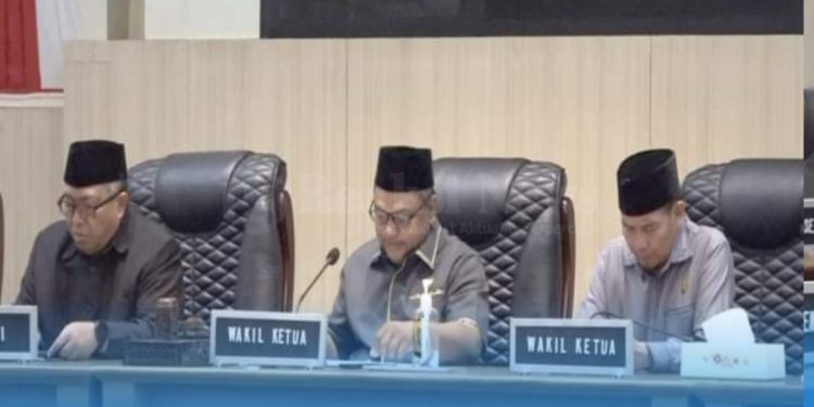 Rapat Paripurna DPRD, Bupati Sukabumi Sampaikan LKPJ Bupati Tahun 2023