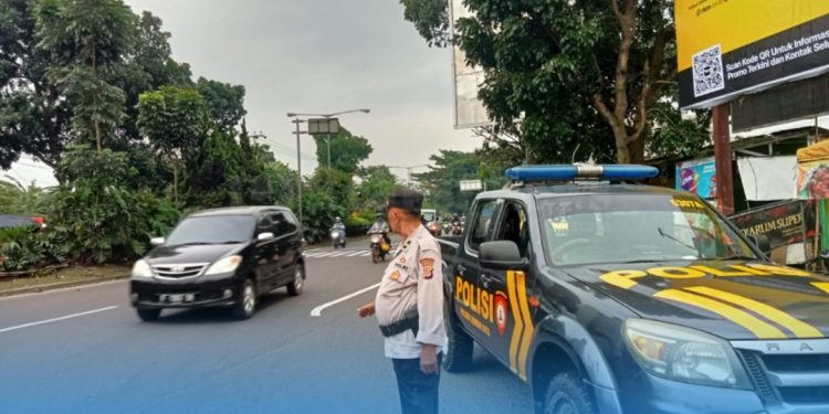 Kanit Reskrim Pimpin Patroli Jelang Buka Puasa, Polsek Lembursitu Intensif Patroli Kepolisian