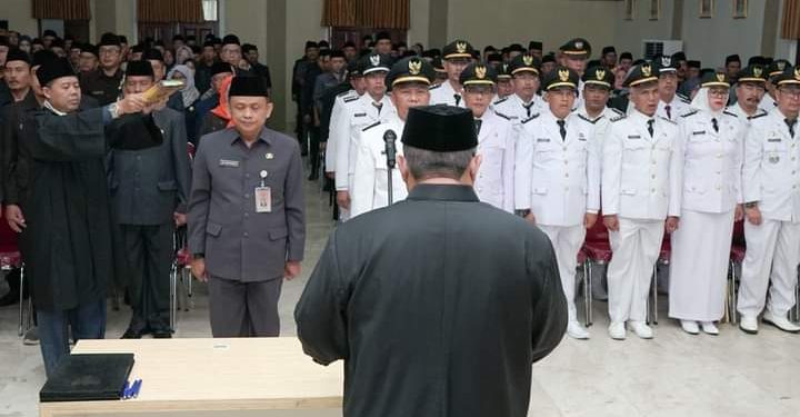 Bupati Sukabumi Melantik Dan Pengambilan Sumpah, Jaga Amanah Kunci Percepatan Pembangunan