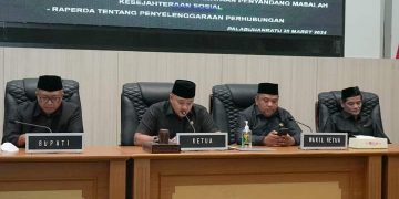 Bupati Sukabumi Sampaikan Pendapat Atas Tiga Raperda Di Dalam Rapat Paripurna DPRD