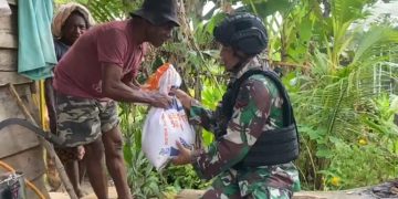 Satgas Yonif 310/KK Kunjungi Ondoafi, Perkuat Kemanunggalan TNI-Rakyat