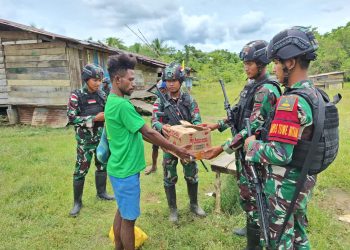 Satgas Yonif 310/KK Hadir Berikan Batuan Dan Dukungan Penuh Bagi Keluarga Duka