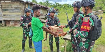 Satgas Yonif 310/KK Hadir Berikan Batuan Dan Dukungan Penuh Bagi Keluarga Duka