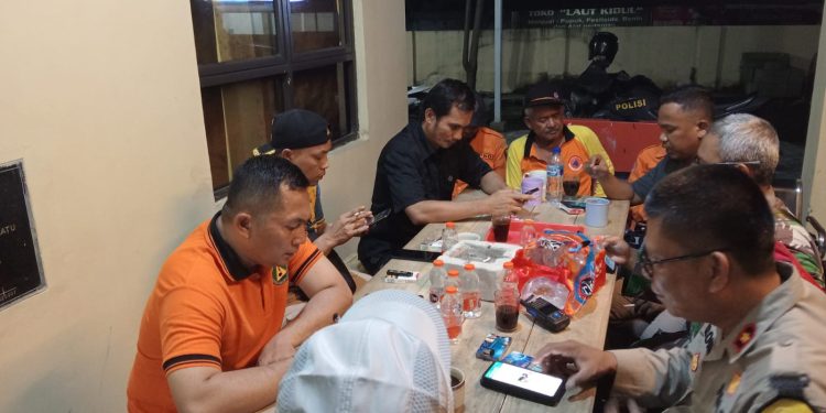 Sikapi Banjir Di Pesisir Pantai Pelabuhan Ratu Forkopimcam Di Dampingi BPBD Meninjau Bencana Glombang Pasang