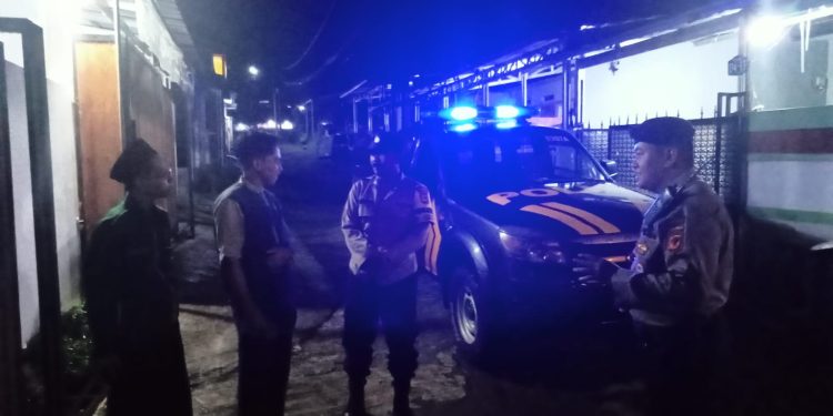 Polsek Lembursitu Lakukan Patroli Dimalam Hari, Antisipasi Terjadinya Perang Sarung