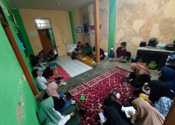 Malam Ke Tiga HMI Komisariat K.H Ahmad Sanusi Mengadakan KANTIN GAME (Kajian Rutin Gang Merak) Di Bulan Ramadhan