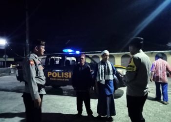 Anggota Polsek Lembursitu Selalu Hadir Dalam Kegiatan Patroli Subuh Di Wilkum Polsek Lembursitu