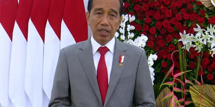 Presiden Jokowi Menjanjikan, Pensiunan PNS Akan Menerima Uang Tambahan Siap Disalurkan Melalui PT Taspen