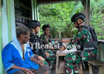 Berbagi Adalah Kata Lain Dari Ungkapan Rasa Syukur, Ini Yang Dilakukan Satgas Yonif 310/KK !