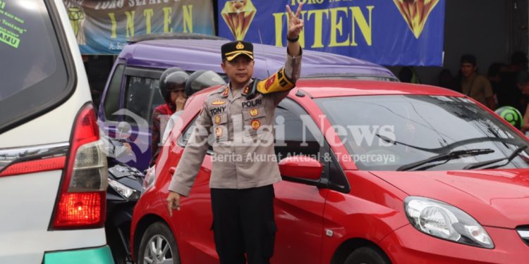 Guna Memastikan Kelancaran Arus lalulintas, Kapolres Sukabumi Lakukan Pengaturan Lalu Lintas pada Jalur Mudik