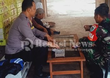 Sinergitas TNI-POLRI Selalu Bersama Di Wilayah Kelurahan Cikundul