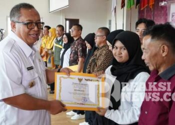 Sebanyak 150 Pelajar Asal Sukabumi, Mendapatkan Beasiswa Bupati