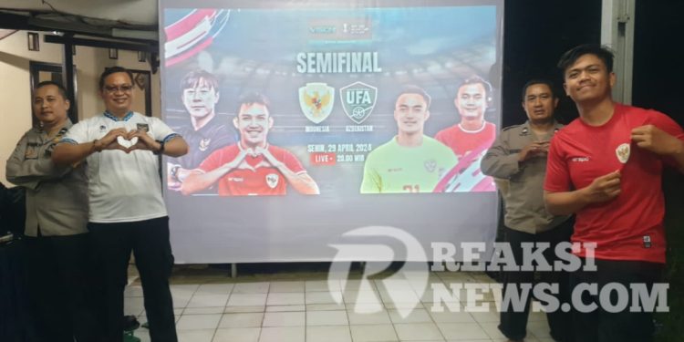 Polsek Lembursitu dan Jajaran Gelar Nobar Timnas Indonesia, Dibuka Untuk Umum