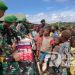 Keseruan Satgas Yonif 310/KK Bersama Anak Papua Terapkan Perilaku Hidup Bersih Dan Sehat
