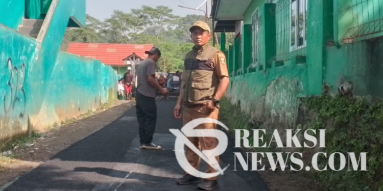 Dedi Suhendar, Monitoring Pengaspalan Ruas Jalan Penghubung Antar Desa Caringin Wetan – Desa Muara Dua