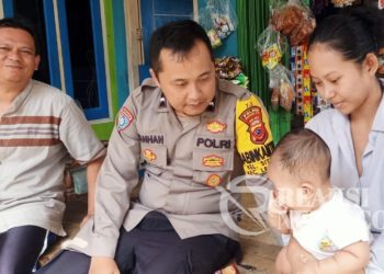 Anggota Babin Polsek Lembursitu Pantau Warga Yang Mengidap Stunting