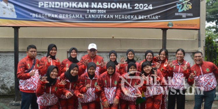 Sebanyak 62 Atlet Popwilda, Kontingen Kota Sukabumi Resmi di Lepas Penjabat Wali Kota, Akan Bertanding di Popwilda Jabar