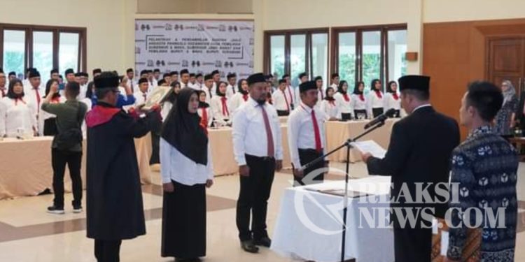 Ratusan Panwaslu Kecamatan Resmi Dilantik, Integritas Demi Pilkada Jurdil