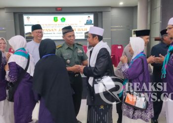Kasdim 0607 / Kota Sukabumi Hadiri Pemberangkatan Jemaah Haji Kota Sukabumi Tahun 2024 M/1445 H