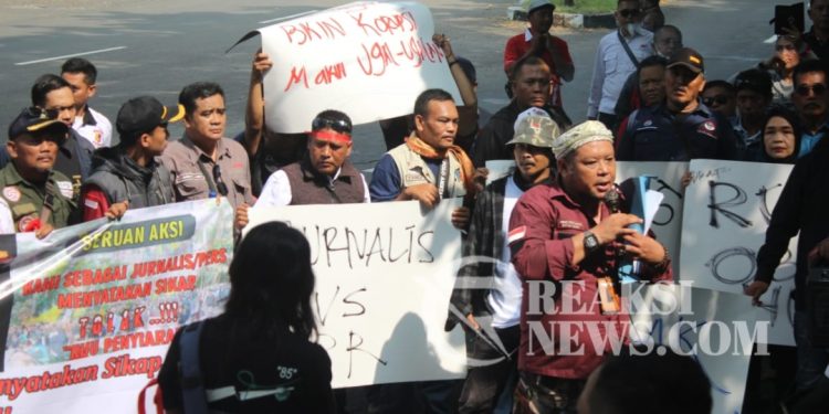 Aksi Tolak Revisi UU Penyiaran, Ratusan Jurnalis Sukabumi Desak DPRD Kabupaten Sukabumi