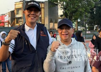 H. Ayep Zaki Bertemu H.Andri Hamami di Lapang Merdeka, Saat Melakukan Jumat Bersih