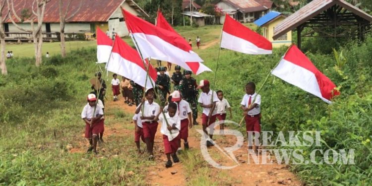 Merah Putih Berkibar Di Bukit Somografi Pada Perayaan Hari Lahir Pancasila