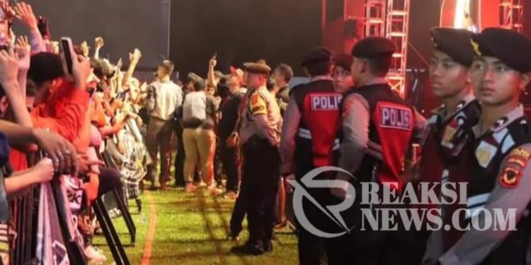 Polres Sukabumi Kota Sukses Amankan Konser Musik Iwan Fals, Puluhan Ribu Fans OI Padati Setukpa