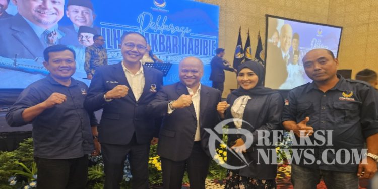 Ayep Zaki Menerima Surat Rekomendasi dari Partai NasDem Untuk Maju Sebagai Bakal Calon Wali Kota Sukabumi dan Habibie Ilham Maju di Pilgub Jabar 2024