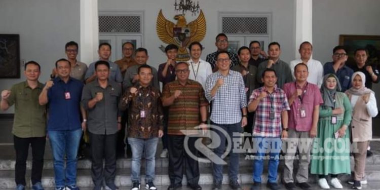 PT. Telkomsel bersama Bupati Beraudensi Terkait Jaringan di Sukabumi