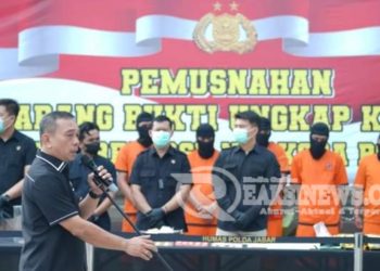 Polda Jabar Berhasil Gagalkan dan Amankan 7 Pelaku Pengedar 23,99 KG Sabu